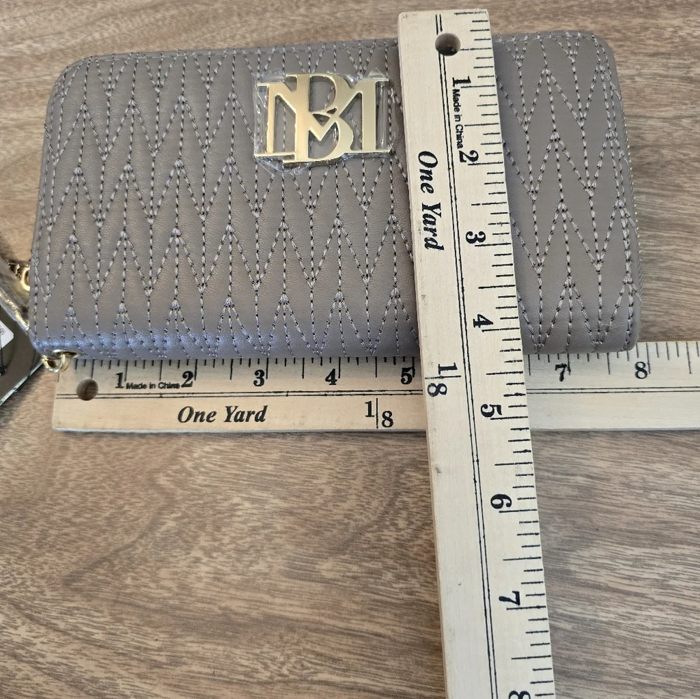 Badgley Mischka Wallet Long with Phone Pocket Wristlet Taupe 8" x4" - Picture 13 of 14